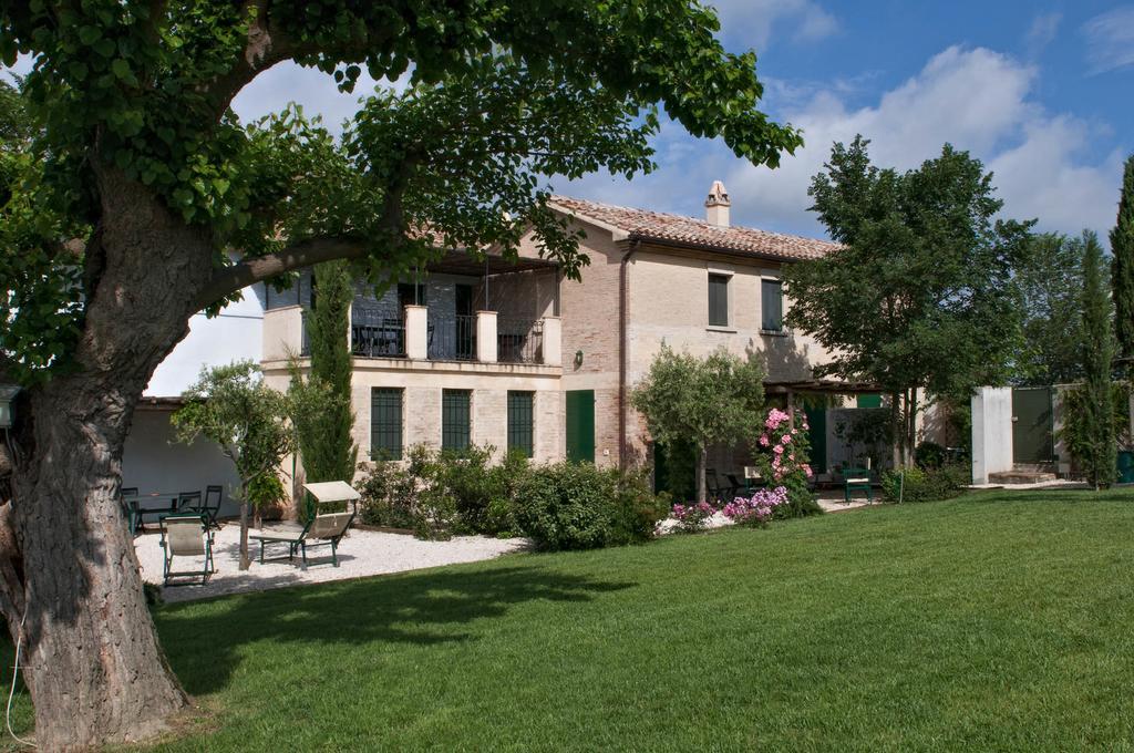 Vigna Sant' Amico Country House Morro dʼAlba Buitenkant foto